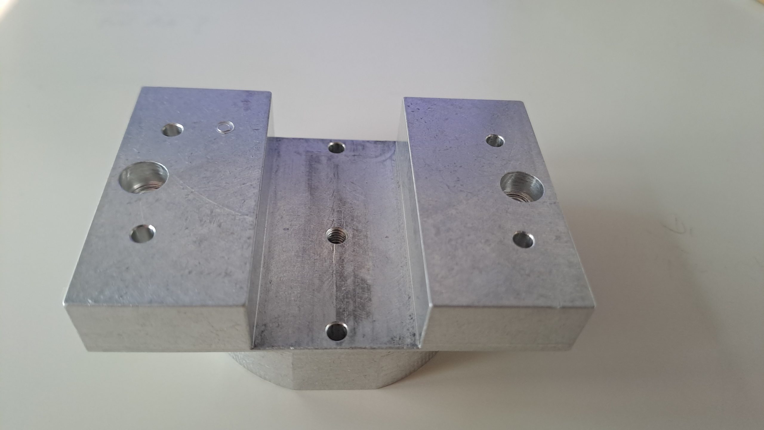 Adapter für Universal-Schraubstock